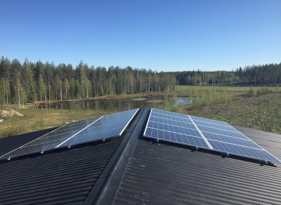 aurinkopaneelit